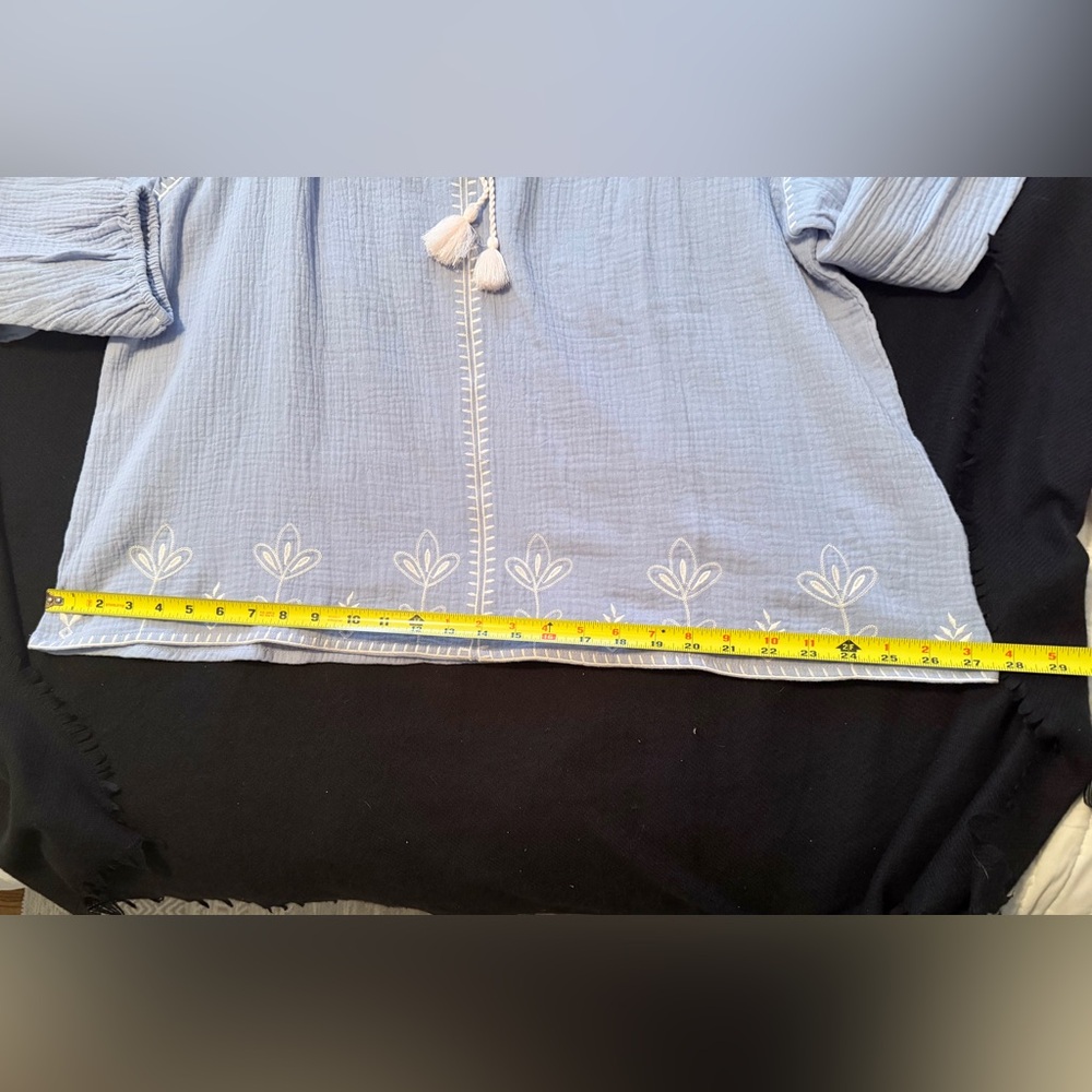 Easel Light Blue Blouse with White Embroidery gauze feminine soft - Picture 7 of 11